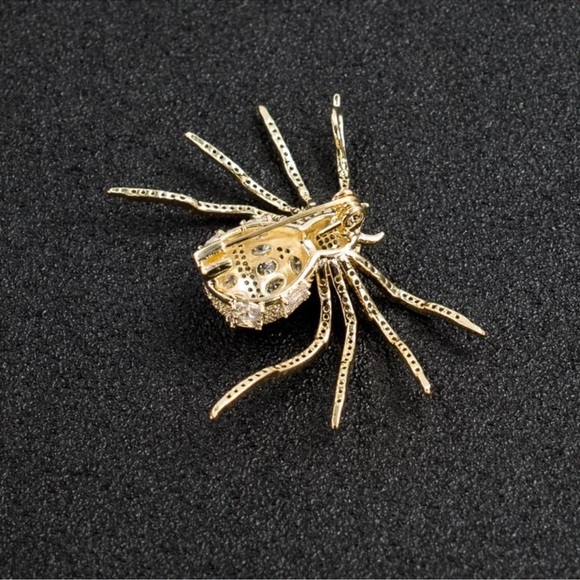 10ct Spider Brooch - Picture 4 of 10